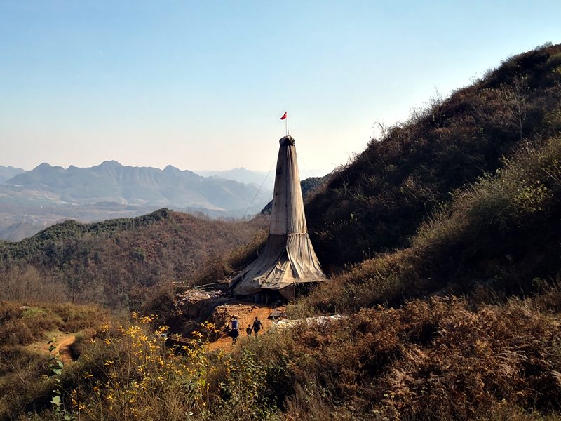 再出發(fā)，亮巖